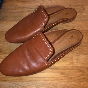 Frye Gwen Pickstitch leather slide/mule in cognac